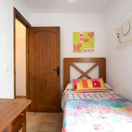 Azorin Conil Solo Familias * Conil De La Frontera